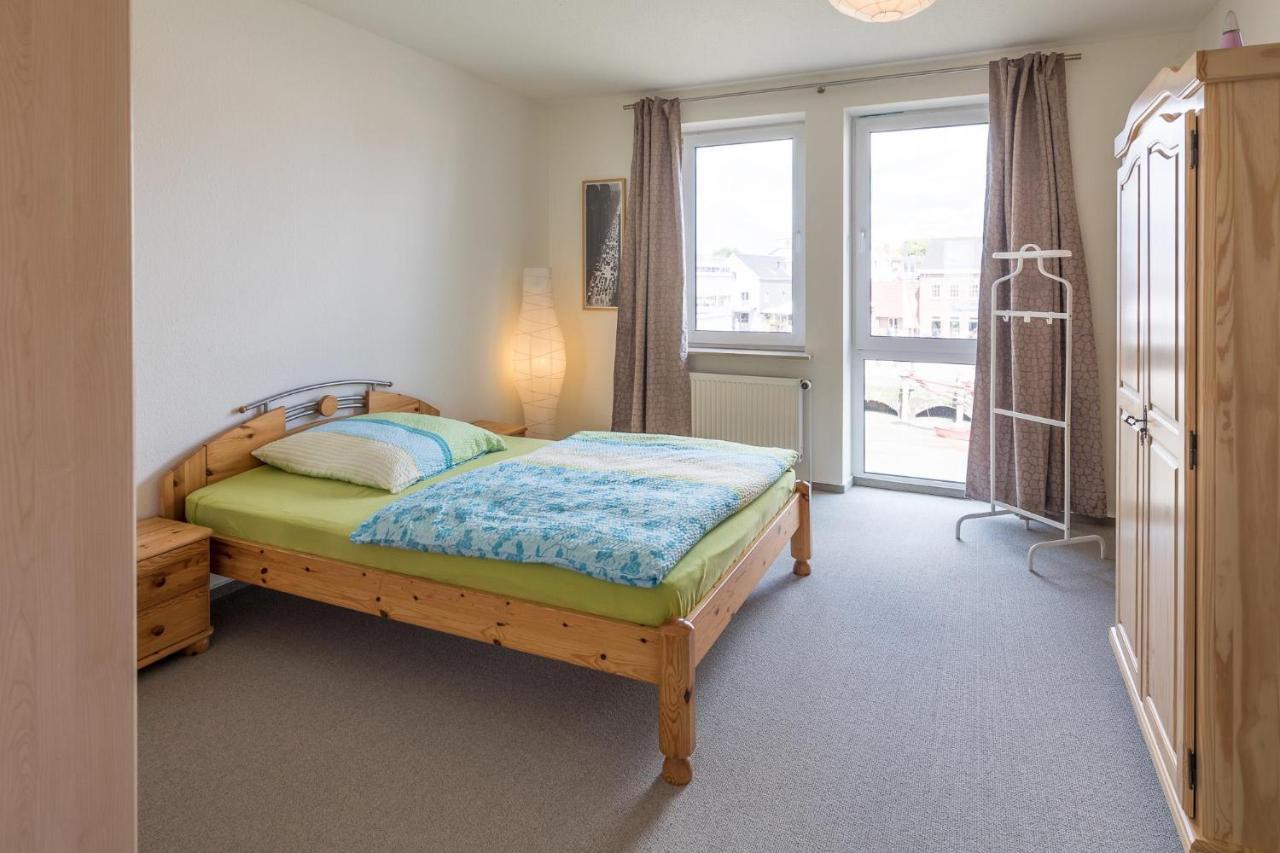 Hafenflair Apartment Husum  Bagian luar foto